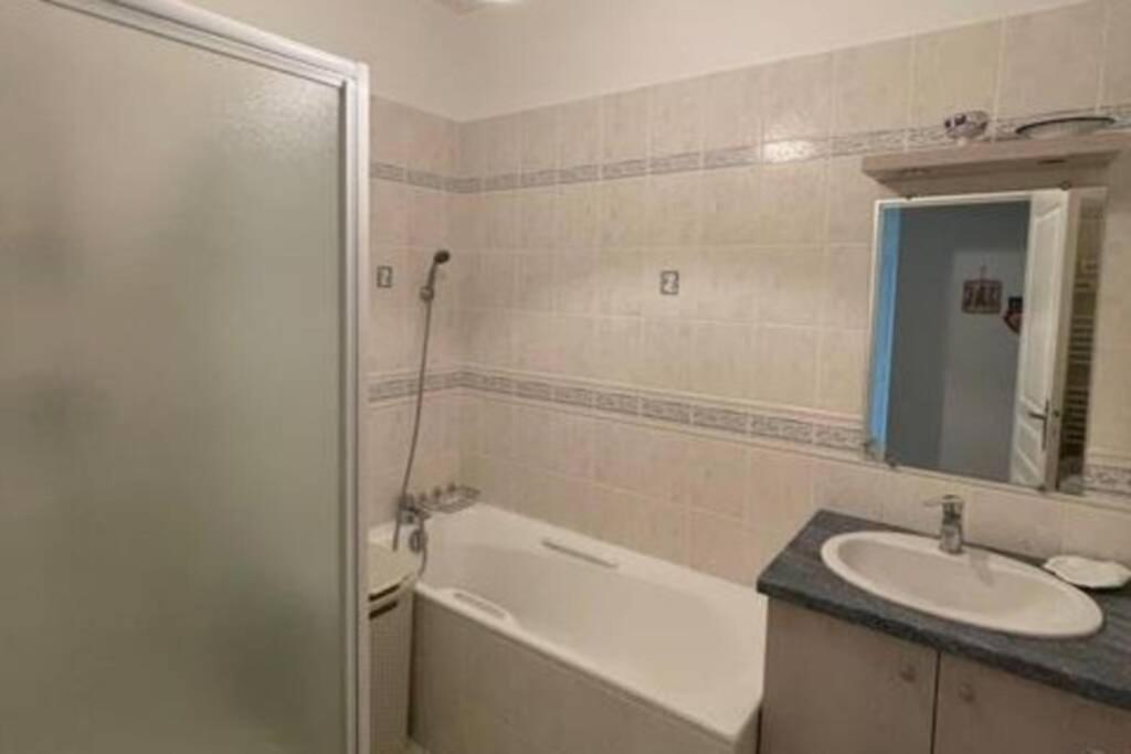 Apartamento L'Évasion - Draps Compris, Climatisation, Parking Sarlat Exterior foto